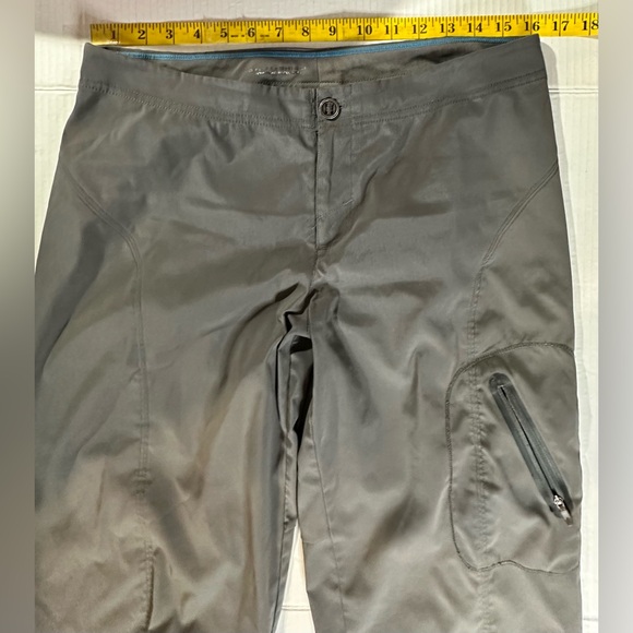 Columbia Women’s Omni Shield Gray Hiking Pants Repellent Size 8w 18L Pre-owned - Picture 2 of 12